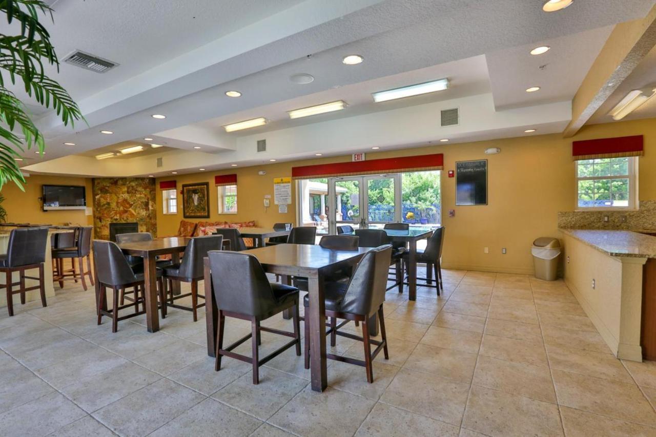 3 Bedroom 2 Bath Oceanwalk Condo With Estuary Views 뉴스머나비치 외부 사진