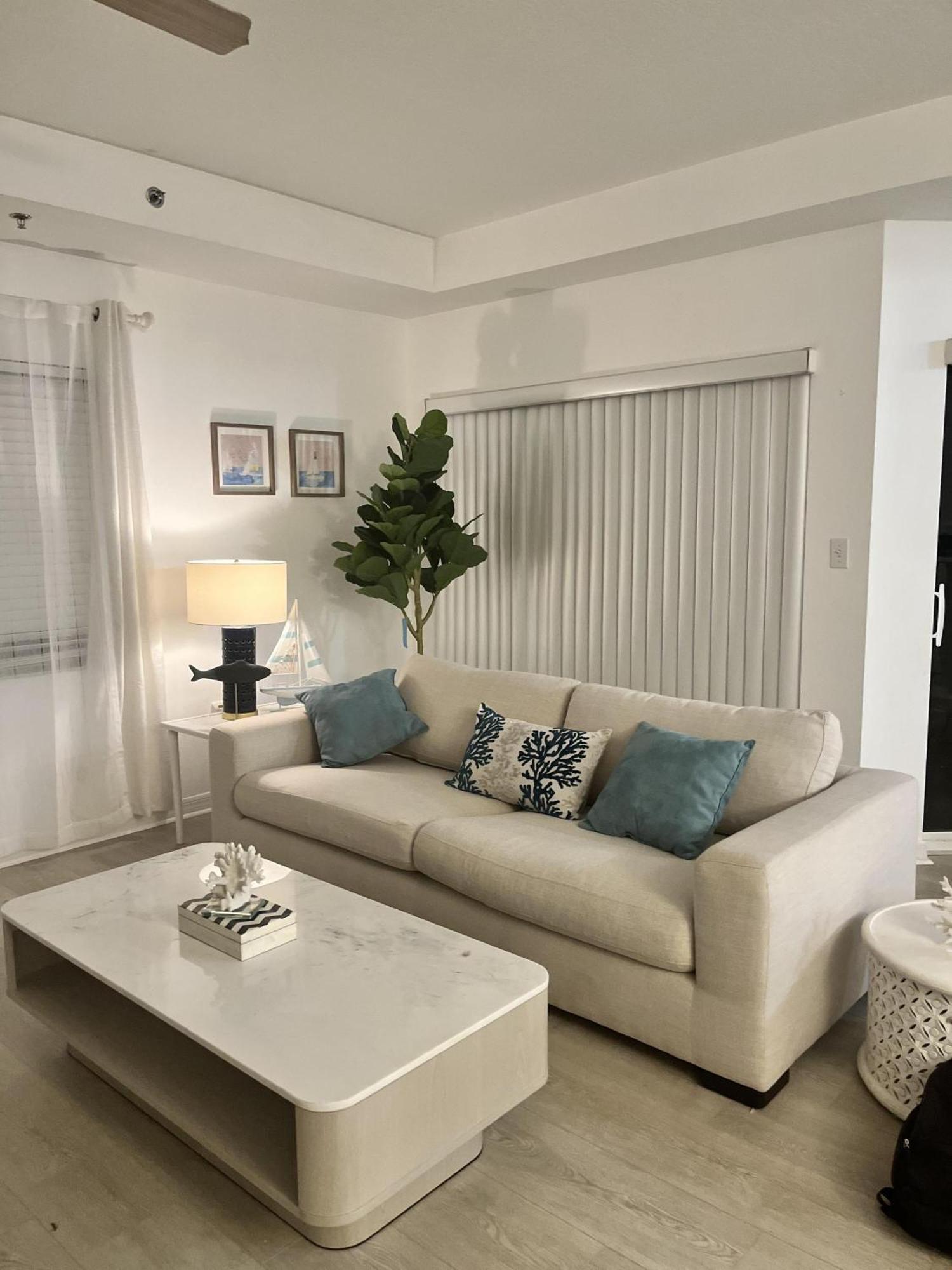 3 Bedroom 2 Bath Oceanwalk Condo With Estuary Views 뉴스머나비치 외부 사진